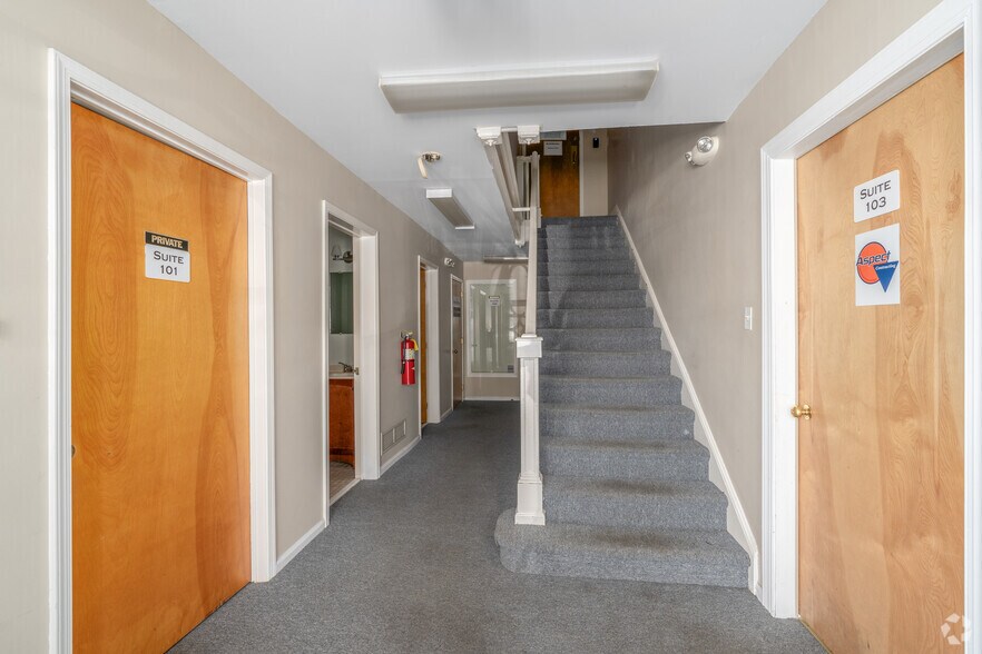 More Photos Of 21 E 5th Ave, Conshohocken Office For Lease