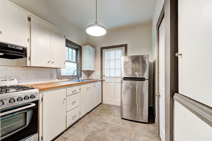 More Photos Of 408 Chautauqua Ave, Norman Multifamily For Sale