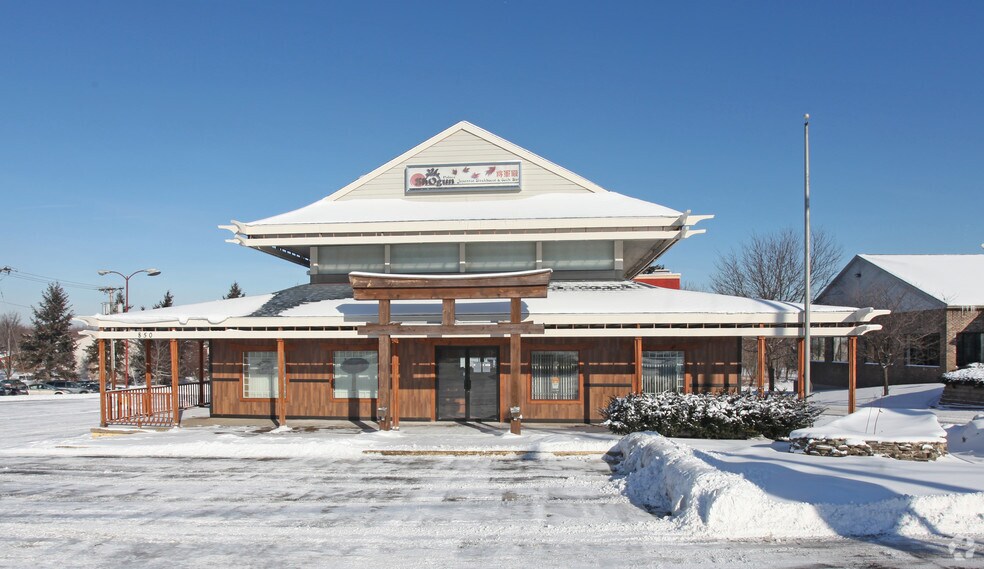 More Photos Of 850 E Ridge Rd, Irondequoit Restaurant For Sale