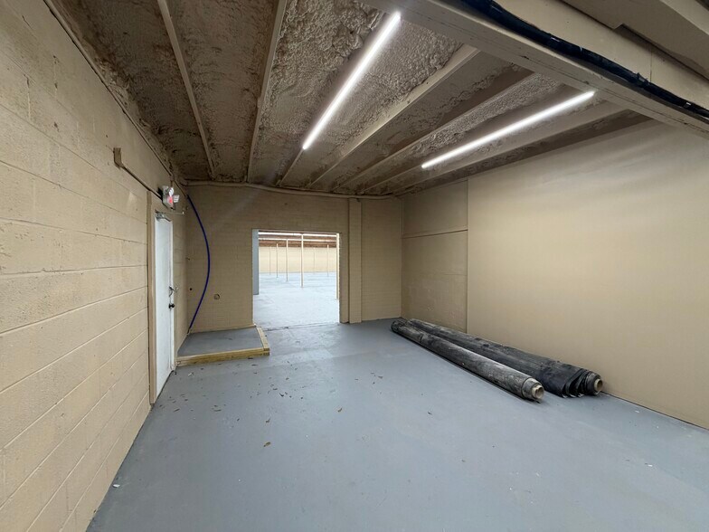 More Photos Of 6505-6509 Highway 29, Molino Freestanding For Lease