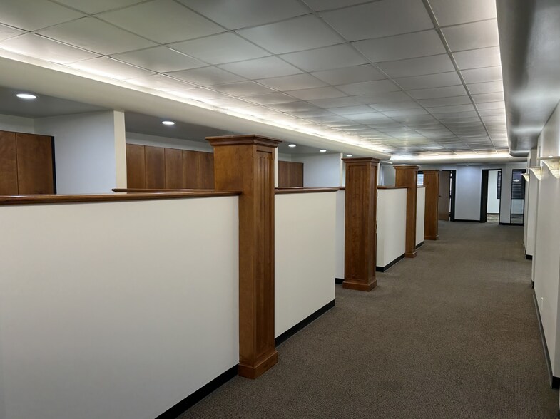 More Photos Of 20355 Hawthorne Blvd, Torrance Office For Lease