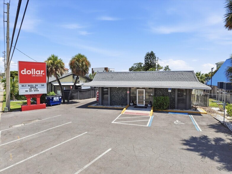 More Photos Of 5005 Gulf Blvd, Saint Petersburg Storefront For Sale