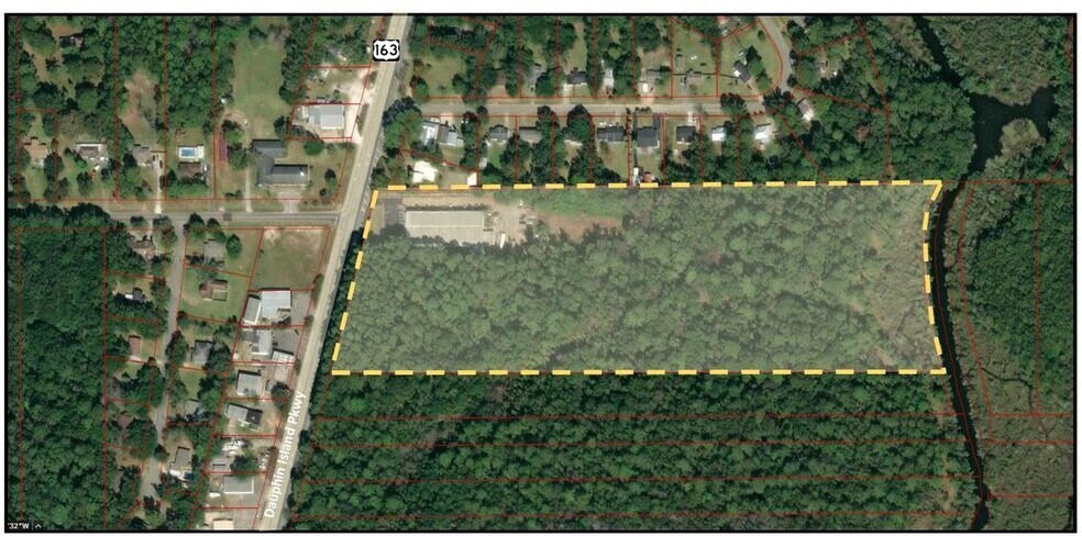 More Photos Of 3957 Dauphin Island Pky, Mobile Warehouse For Lease