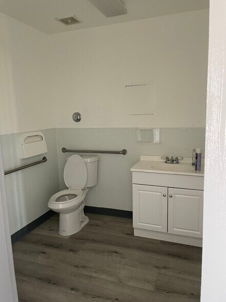 More Photos Of 17218-17238 Foothill Blvd, Fontana Unknown For Lease