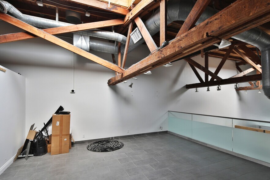 More Photos Of 463-467 S La Brea Ave, Los Angeles Storefront Retail Office For Lease