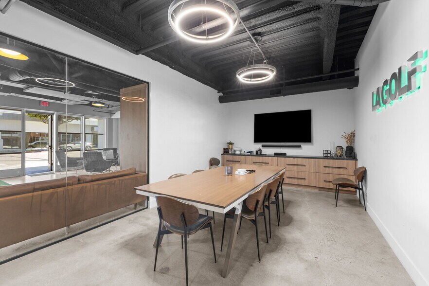 More Photos Of 501 S Beverly Dr, Beverly Hills Medical For Lease