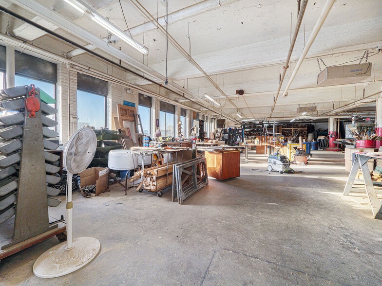 More Photos Of 11500 Joseph Campau St, Hamtramck Auto Dealership For Sale