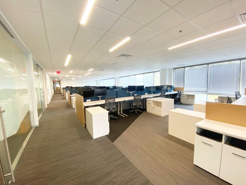 More Photos Of 1110 Sanctuary Pky, Alpharetta Office For Lease