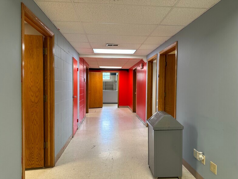 More Photos Of 1935 Q St, Lincoln Freestanding For Sale