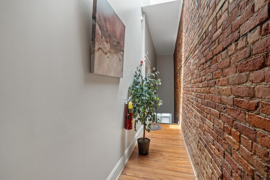More Photos Of 317 W Fayette St, Syracuse Storefront Retail Office For Sale