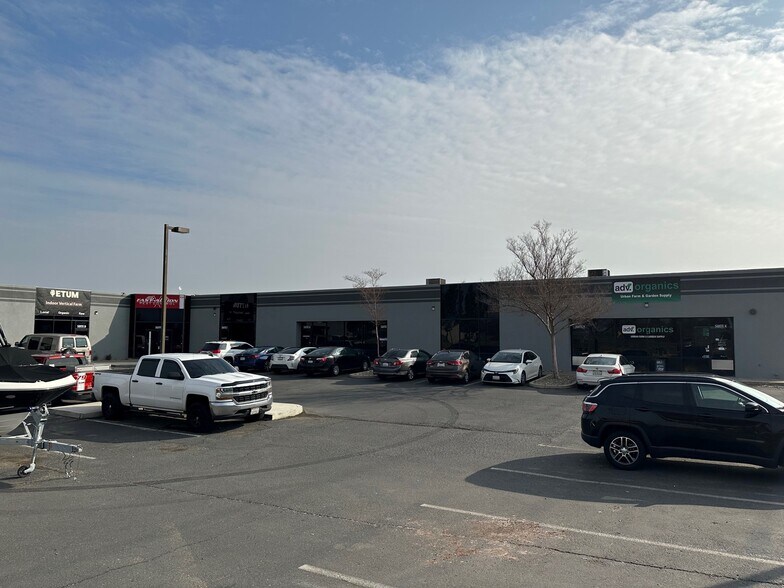 More Photos Of 10535 E Stockton Blvd, Elk Grove Flex For Sale