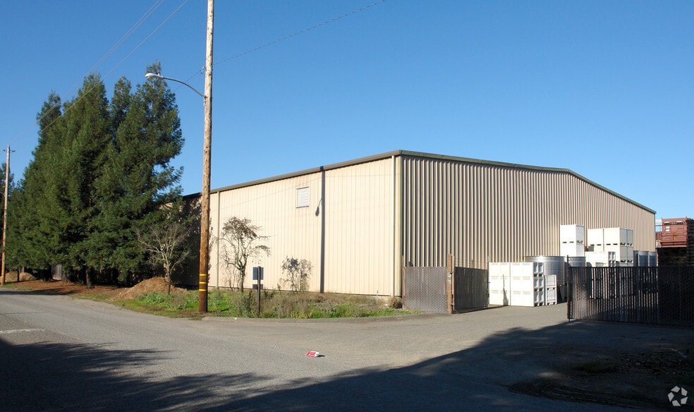 More Photos Of 101 Grant Ave, Healdsburg Warehouse For Lease