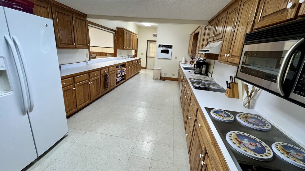 More Photos Of 955 Spring Valley Rd, Henderson Religious Facility For Sale