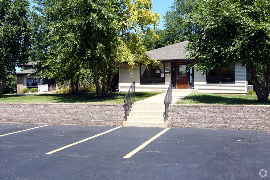 Primary Photo Of 682 W Boughton Rd, Bolingbrook Religious Facility For Lease