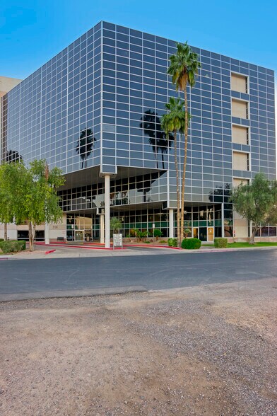 More Photos Of 3330 N 2nd St, Phoenix Medical For Lease