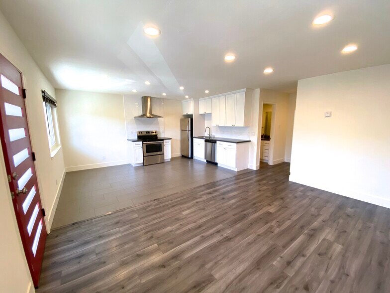 More Photos Of 1140 E 22nd St, Oakland Apartments For Sale