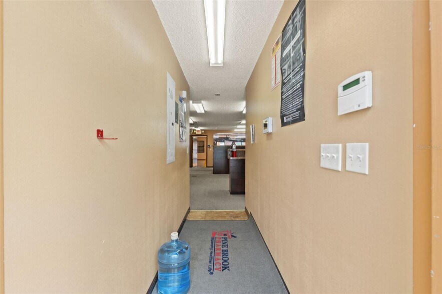 More Photos Of 10507 Spring Hill Dr, Spring Hill Medical For Lease