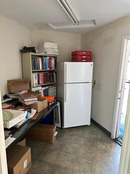 More Photos Of 499 Salmar Ave, Campbell Unknown For Lease