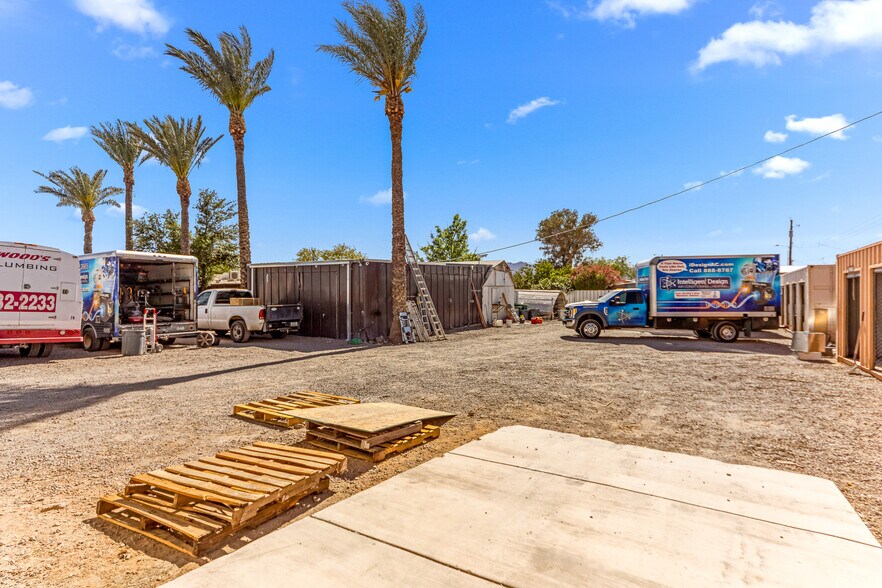 More Photos Of 2200 La Osa st, Tucson Light Distribution For Lease