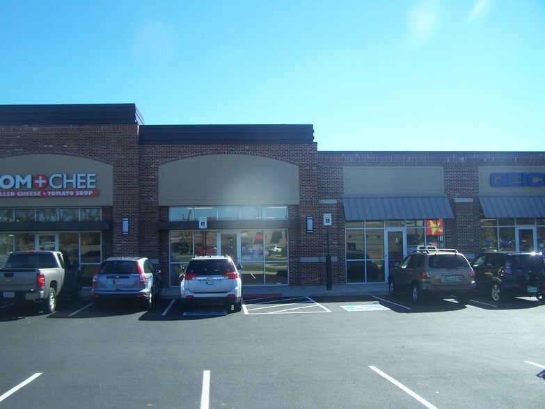 More Photos Of 9161-9169 Kingston Pike, Knoxville General Retail For Lease