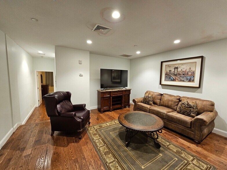 More Photos Of 50 Water St, Worcester Multifamily For Sale