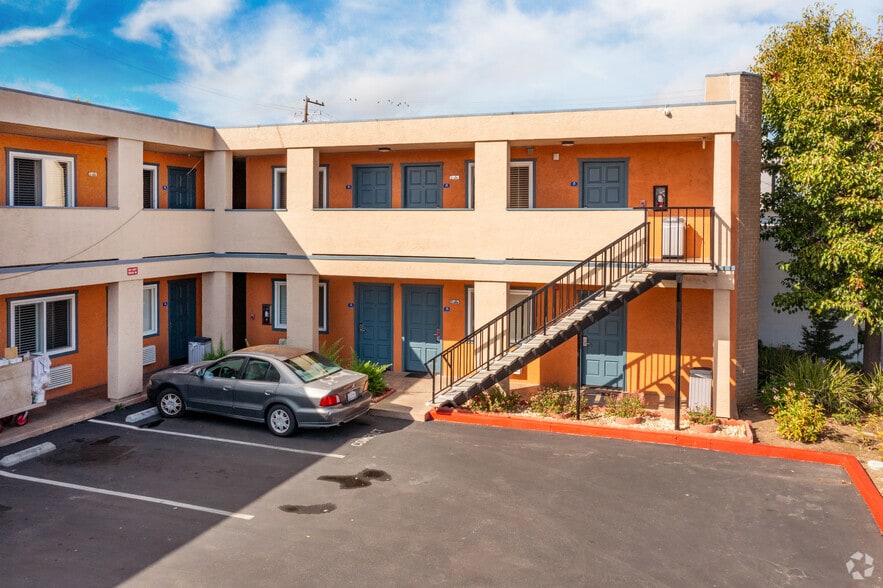 More Photos Of 1562 El Camino Real, San Carlos Hotel For Sale