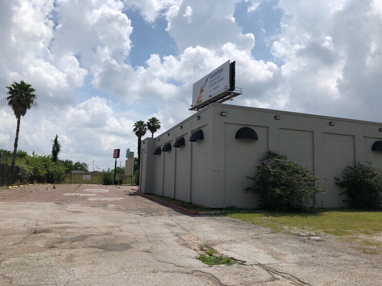 More Photos Of 7926-7928 N Shepherd Dr, Houston Land For Sale