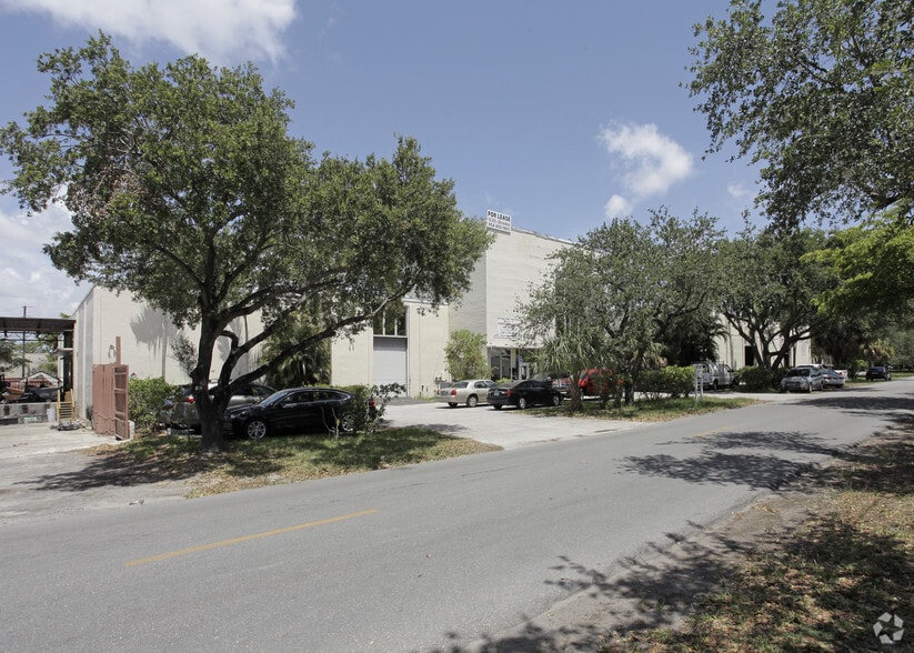 More Photos Of 601 NW 12th Ave, Pompano Beach Warehouse For Sale