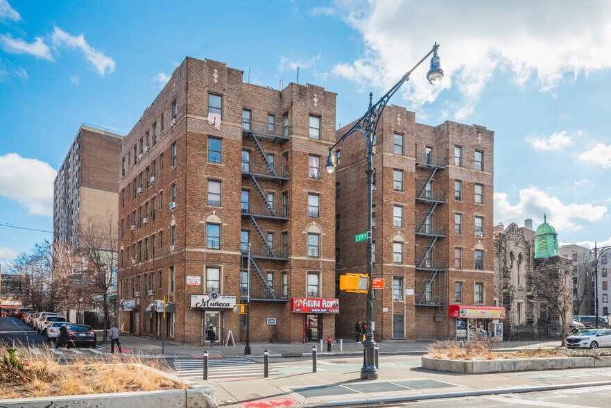 More Photos Of 1964 Grand Concourse, Bronx Apartments For Lease