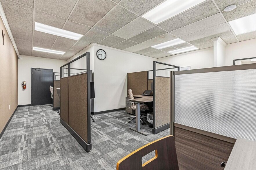 More Photos Of 2555 3rd St, Sacramento Office For Lease