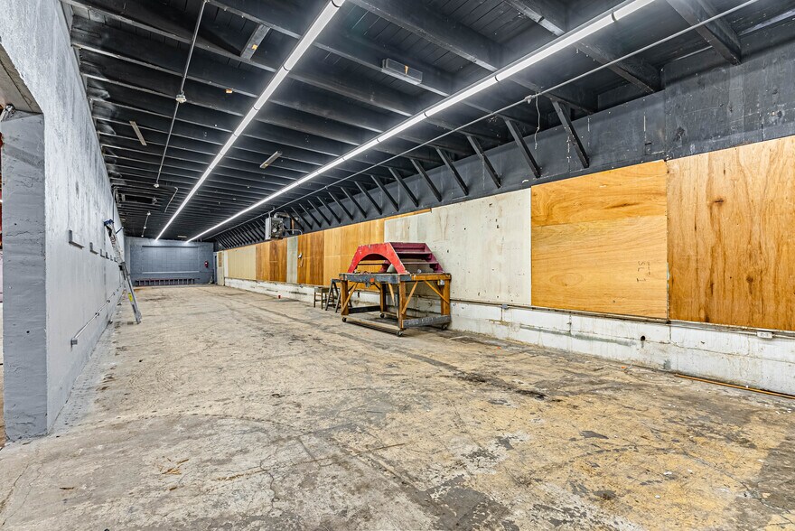 More Photos Of 161 Abington Ave, Newark Warehouse For Sale