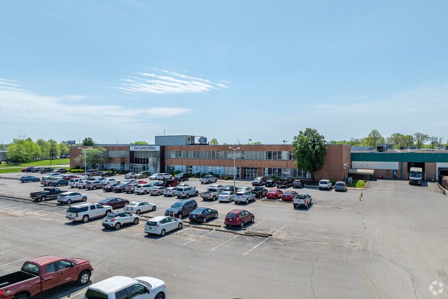 More Photos Of 800 Middle Tennessee Blvd, Murfreesboro Warehouse For Lease