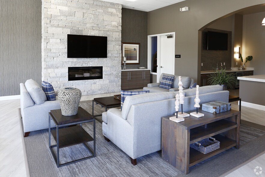 More Photos Of 10225 City Walk Dr, Woodbury Apartments For Sale