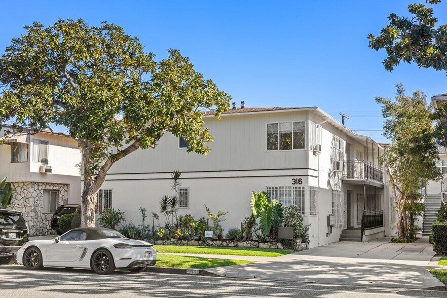 More Photos Of 316 S Doheny Dr, Beverly Hills Apartments For Sale
