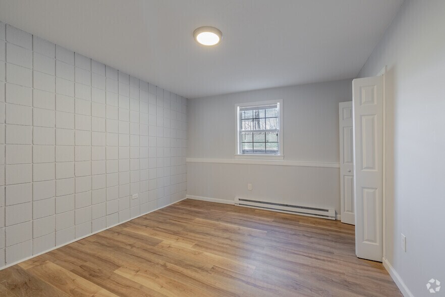 More Photos Of 134 College Hwy, Southampton Apartments For Sale