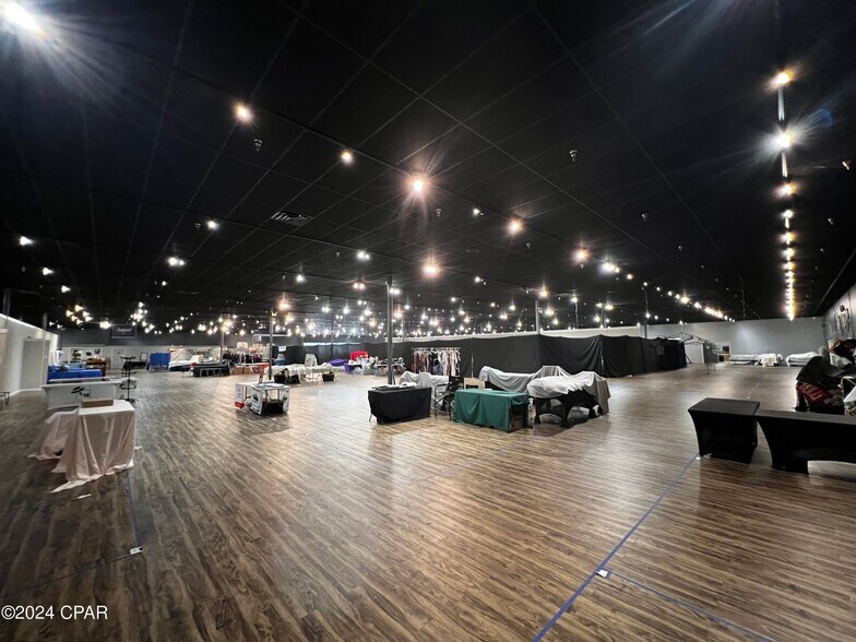 More Photos Of 7157 Front Beach Rd, Panama City Freestanding For Lease