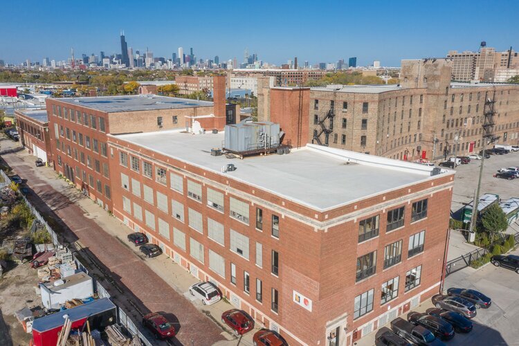 Primary Photo Of 1400 W 37th St, Chicago Showroom For Sale