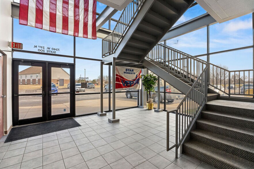 More Photos Of 7340 W 21st St N, Wichita Office For Lease