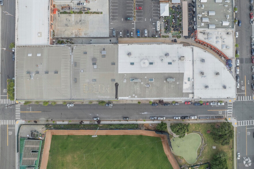 More Photos Of 1850 Campbell St, Oakland Light Distribution For Lease