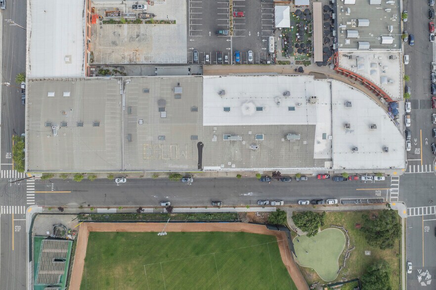 More Photos Of 1850 Campbell St, Oakland Light Distribution For Lease