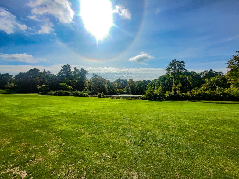 More Photos Of 27 Brooks Ln, Catskill Golf Course Driving Range For Sale