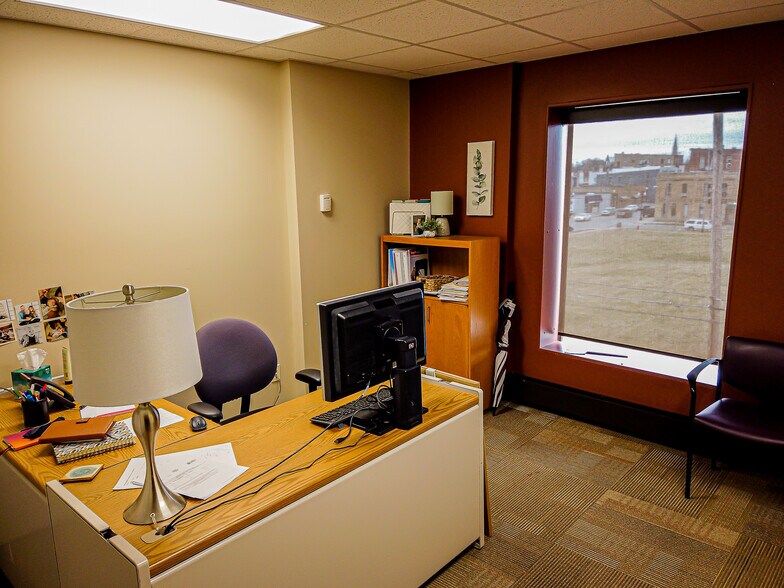 More Photos Of 500 S Hamilton St, Saginaw Medical For Sale