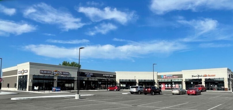 More Photos Of 9751-9869 Lincoln Plaza Way, Cedar Lake General Retail For Lease