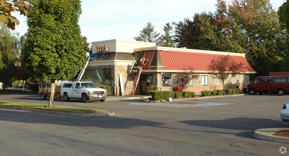 More Photos Of 19001-19131 S Beavercreek Rd, Oregon City Unknown For Lease