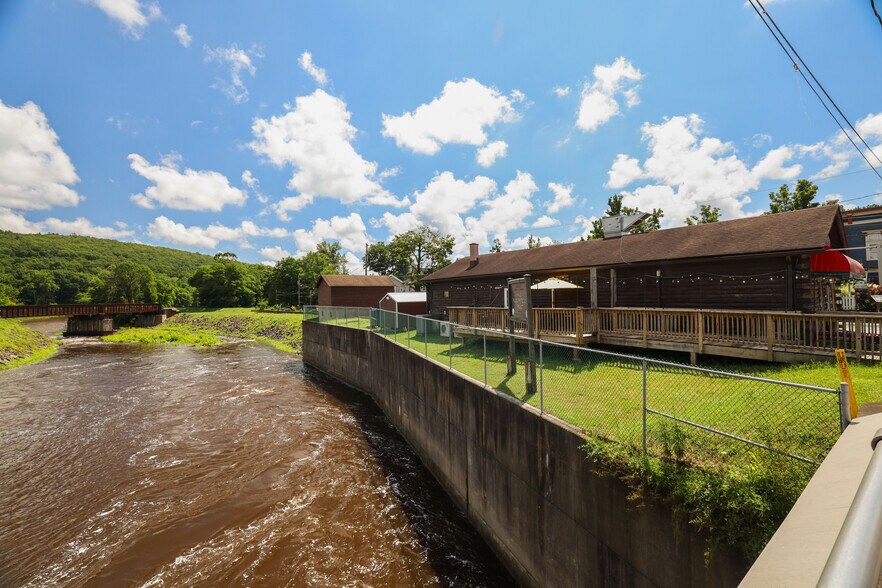 More Photos Of 121 Main Ave, Hawley General Retail For Sale