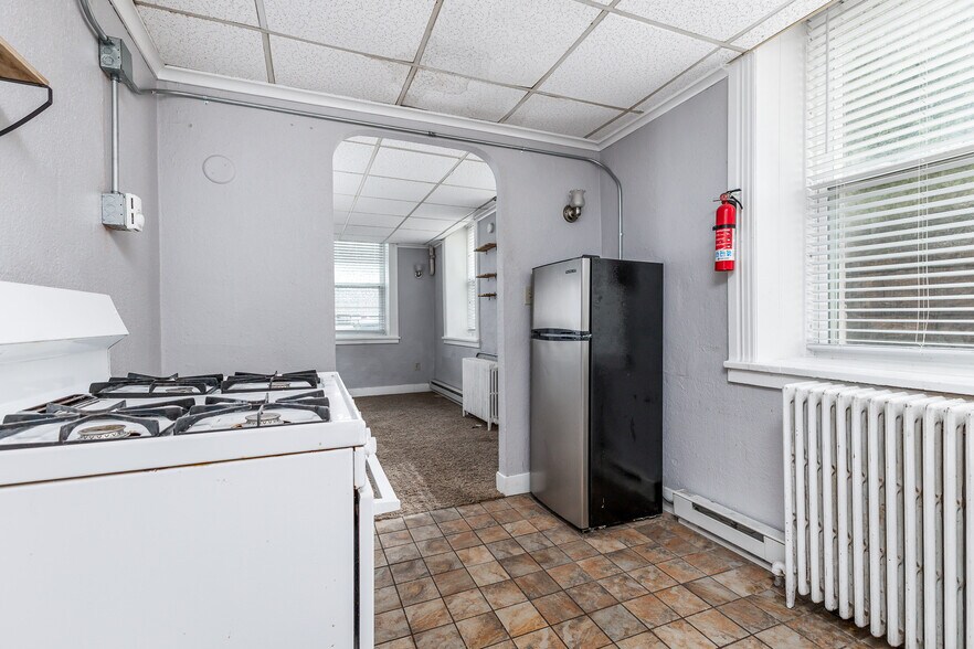 More Photos Of 2535 Central Ave, Dubuque Apartments For Sale