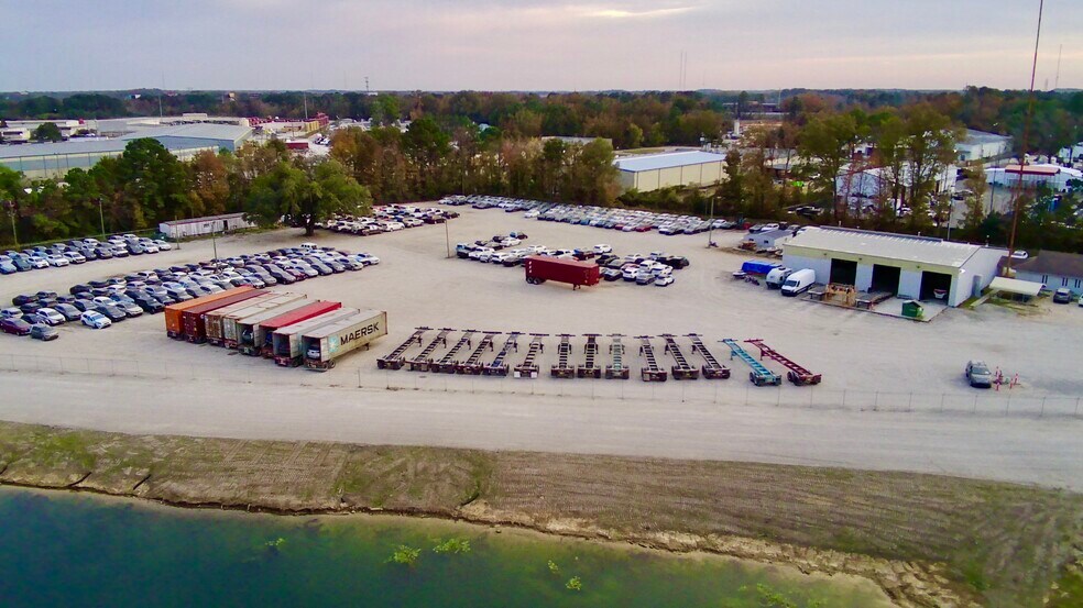 More Photos Of 307 Chatham Pky, Savannah Land For Lease