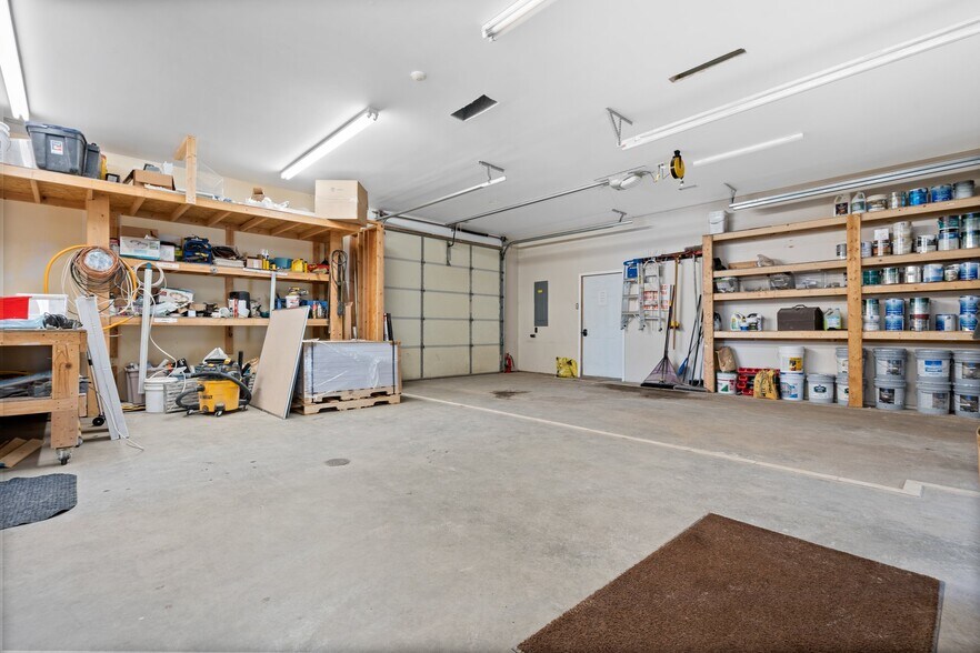 More Photos Of 110 N Bronson Ave, Big Rapids Office For Sale