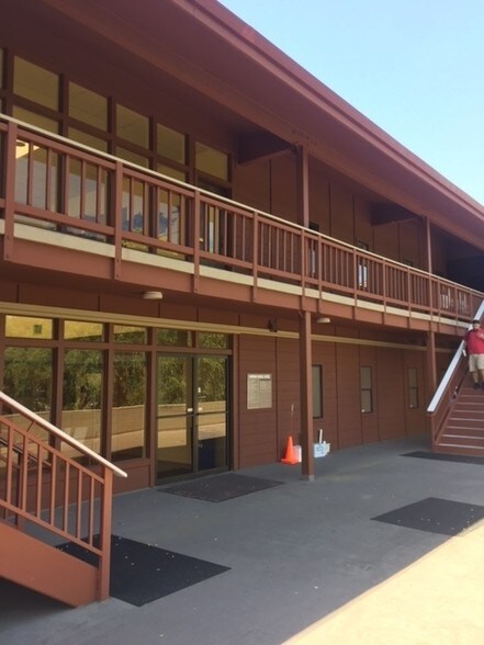 More Photos Of 911 Moraga Rd, Lafayette Medical For Lease