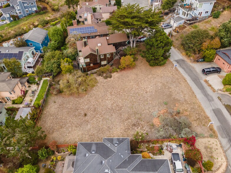 More Photos Of 00 Avenue Granada, El Granada Land For Sale